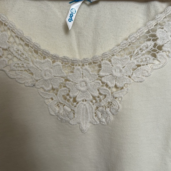 Orb shirt crochet panel - New with tags - small - Picture 5 of 9